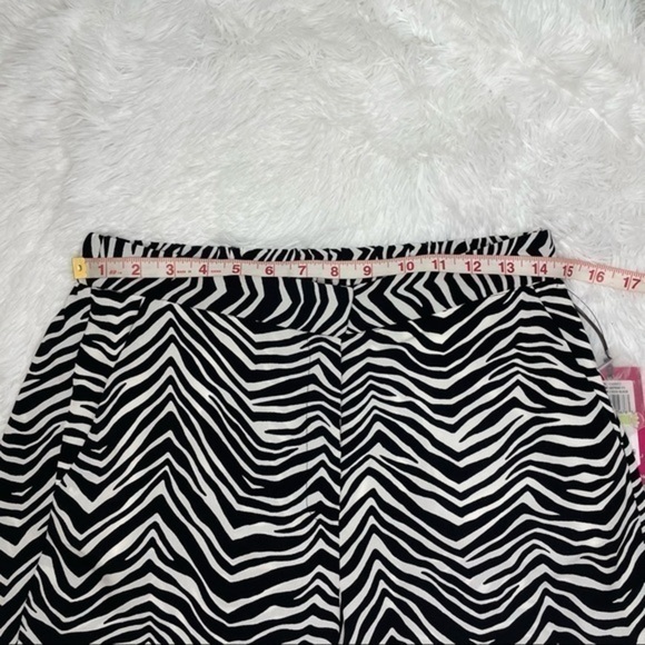VINCE CAMUTO Zebra Wide Leg Pants 4 - Picture 13 of 16
